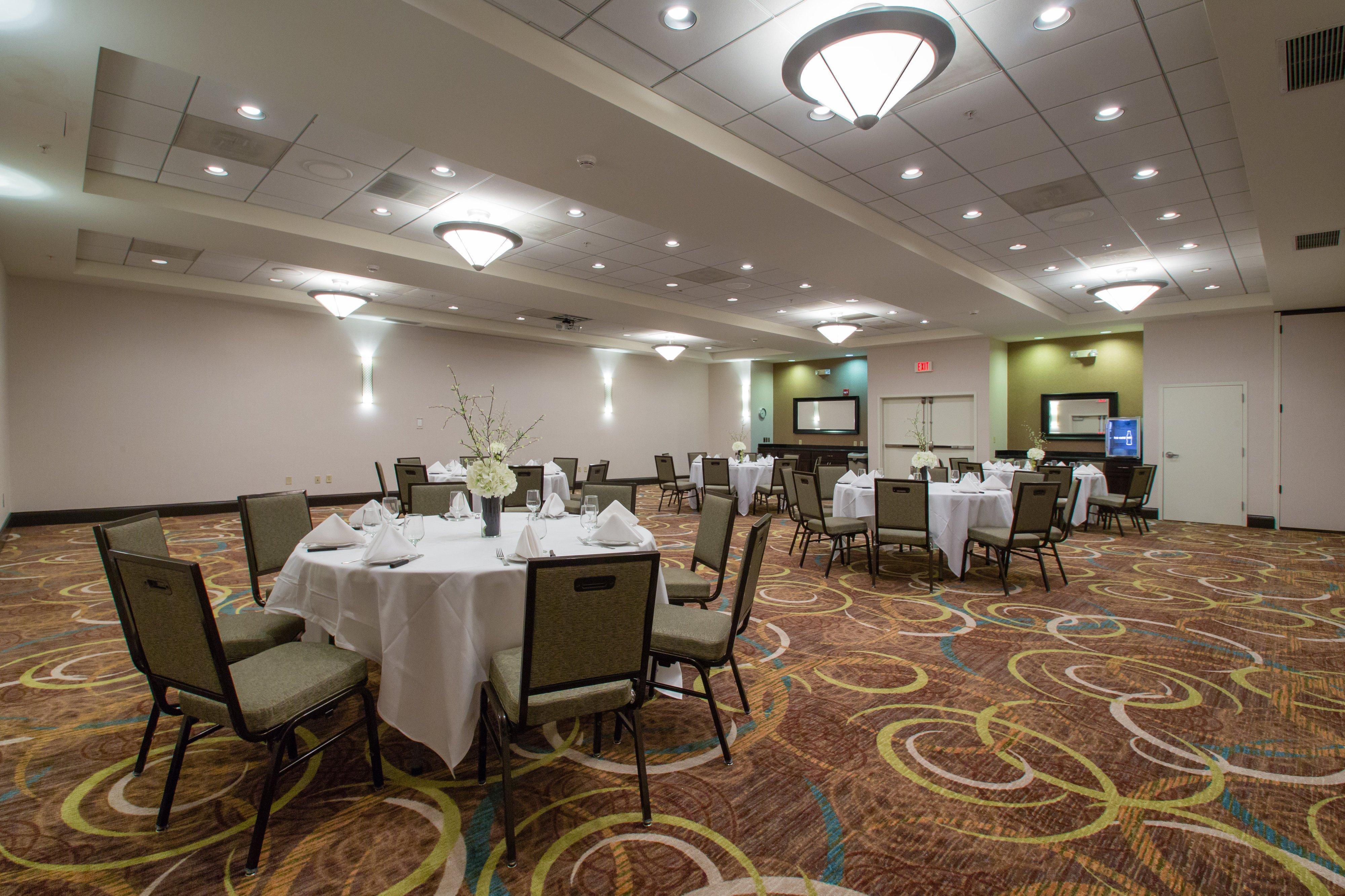 Holiday Inn Hotel & Suites Bloomington Airport By Ihg Zewnętrze zdjęcie