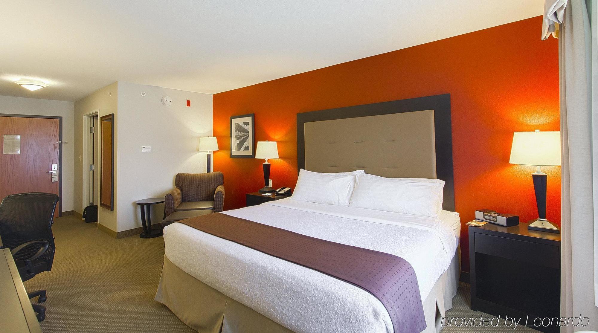 Holiday Inn Hotel & Suites Bloomington Airport By Ihg Zewnętrze zdjęcie